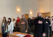 Передали державні нагороди родині полеглих Героїв України